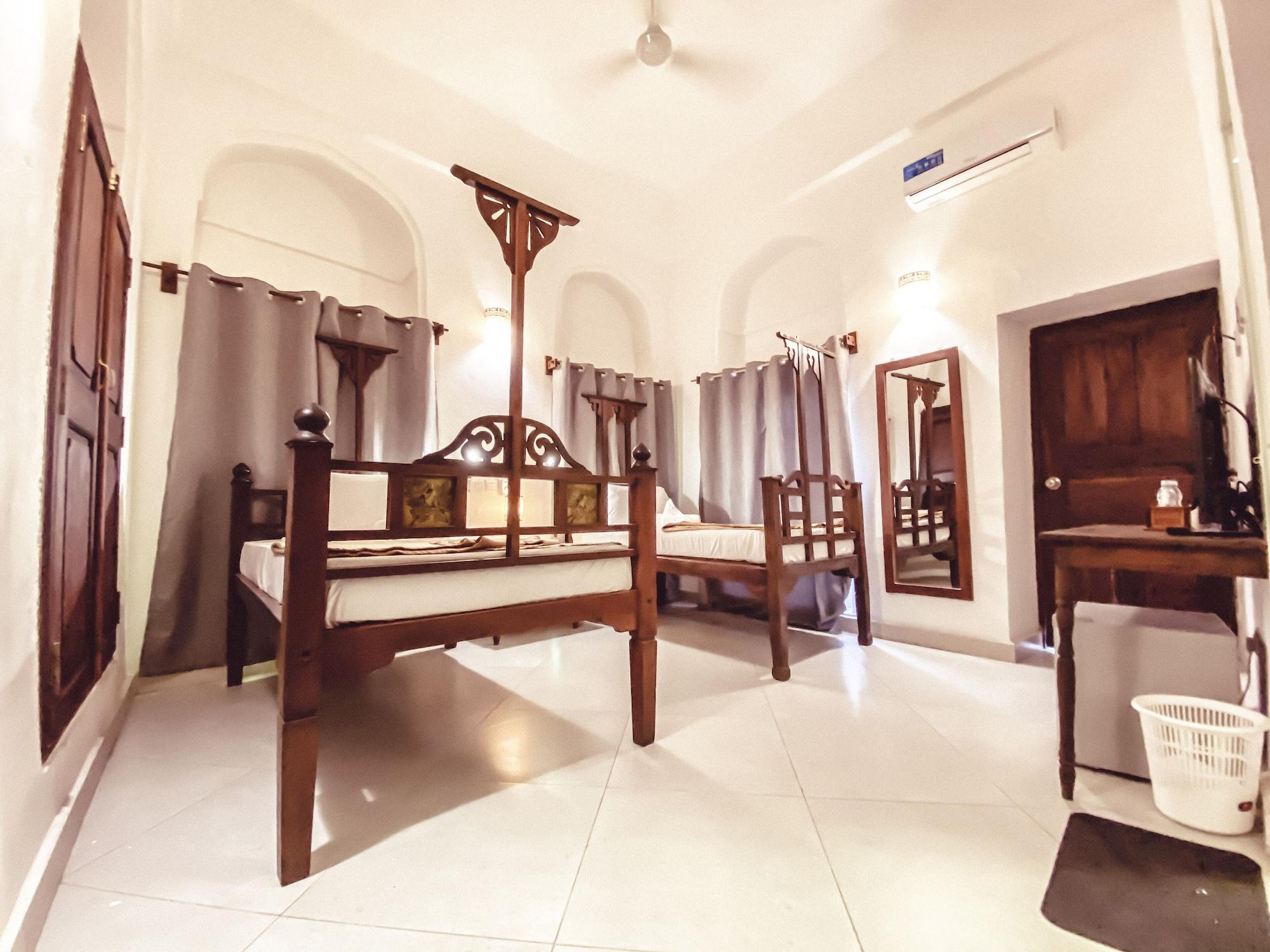 Smiles Stone Town Hotel Zanzibar Екстериор снимка